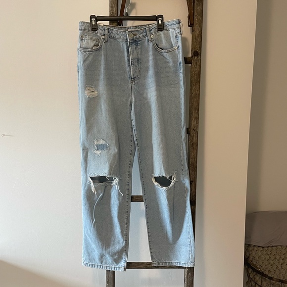 Forever 21 Premium Baggy Boyfriend Jeans - Picture 2 of 7